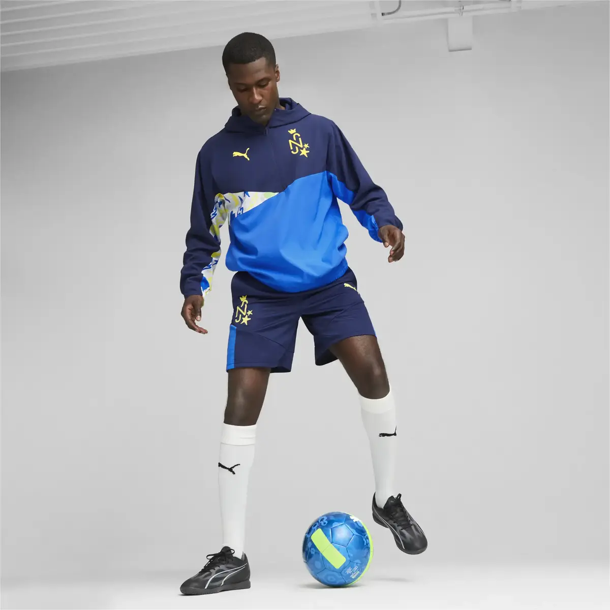 Puma ULTRA PLAY IT Siyah Erkek Halı Saha Ayakkabısı
