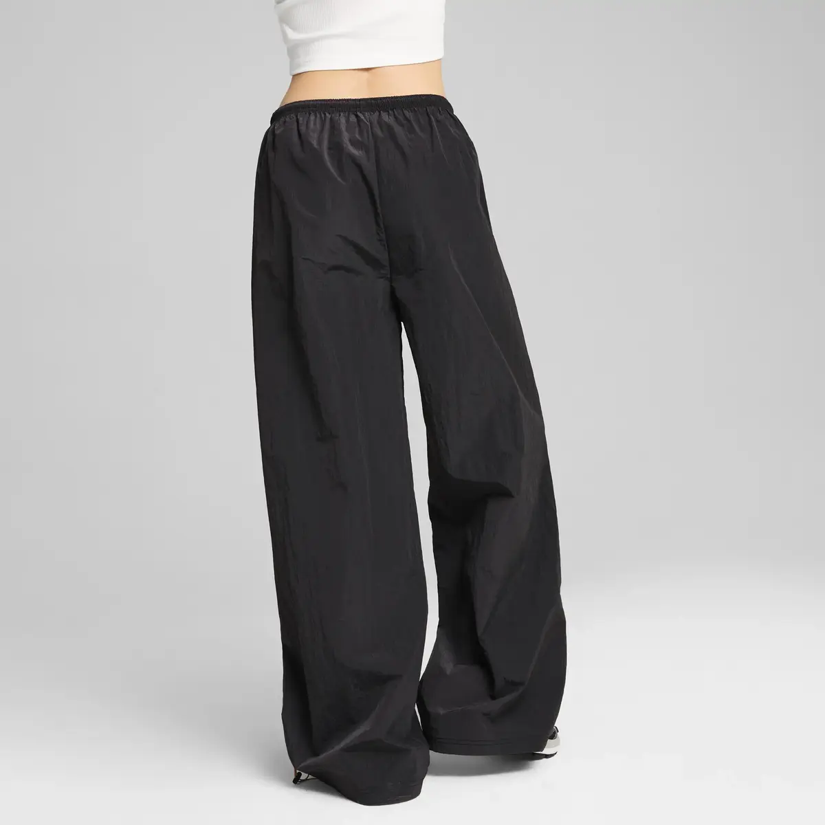 Puma DARE TO Parachute Pants Siyah Kadın Eşofman Altı