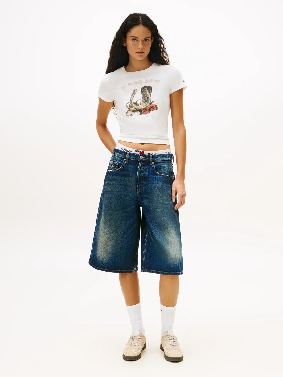 Tommy Hilfiger TJW SLIM IDAHO NOVEL, YBH Beyaz Kadın T-Shirt