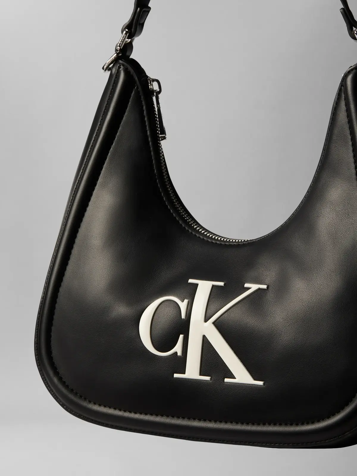 BOLD CK SMALL CRESCE, 3L2