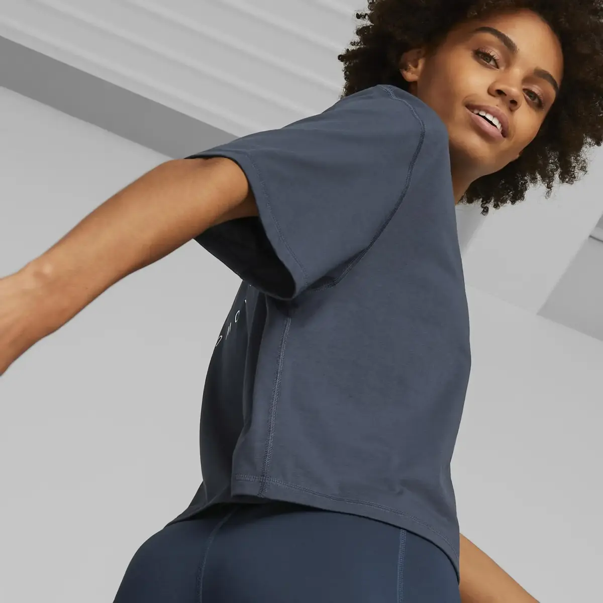 Puma Womens Graphic Tee Show Siyah Kadın T-shirt