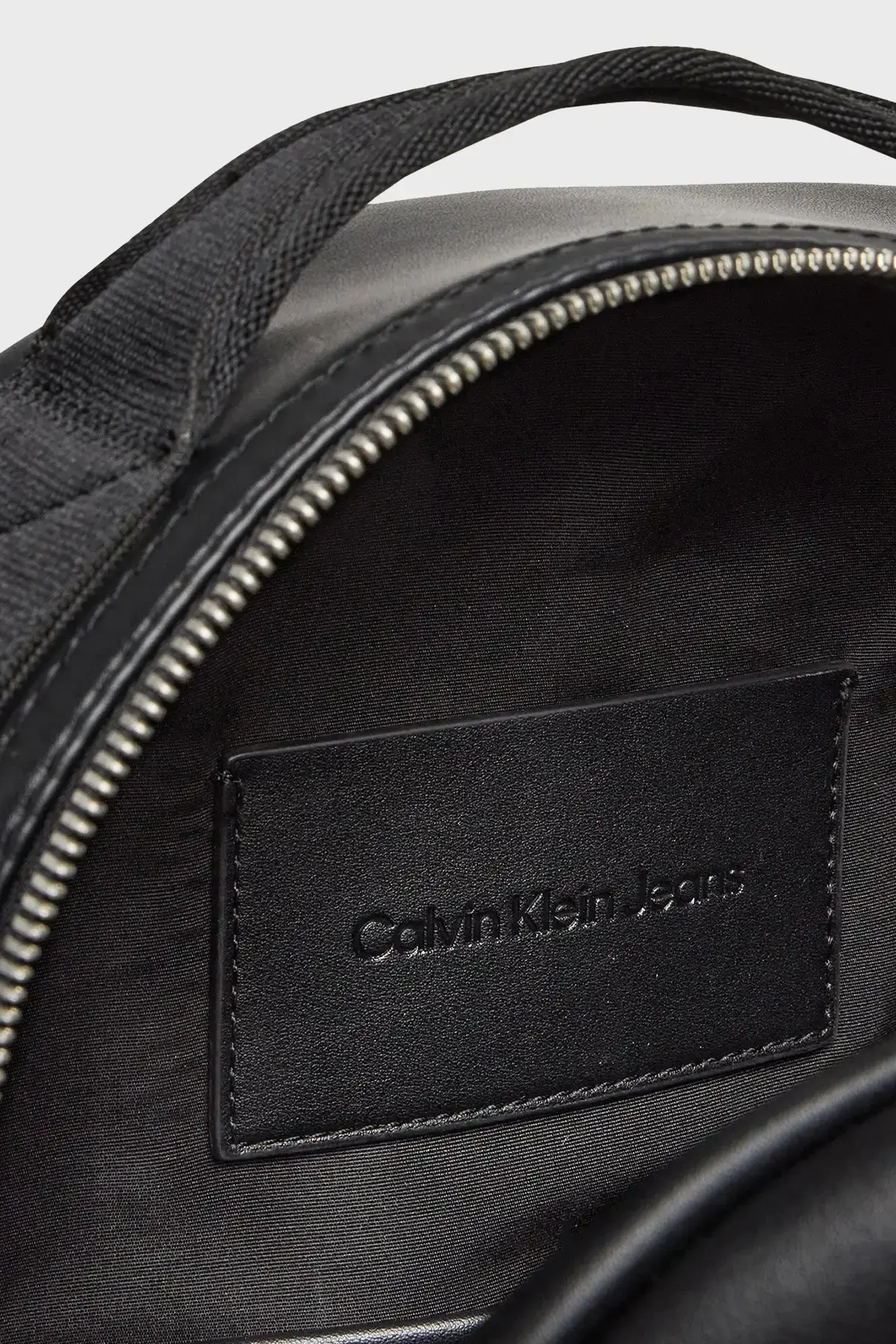 Calvin Klein MONO LOGO BACKPACK 40 Siyah Erkek Sırt Çantası Calvin Klein MONO LOGO BACKPACK 40 Siyah Erkek Sırt Çantası