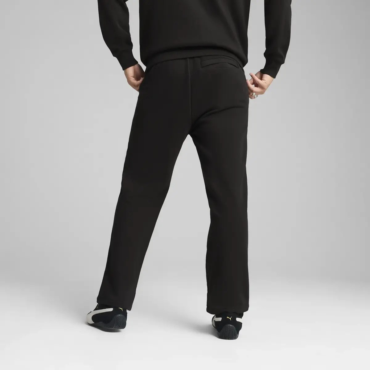 Puma WARDROBE ESS Relaxed Sweatpants Siyah Erkek Eşofman Alt