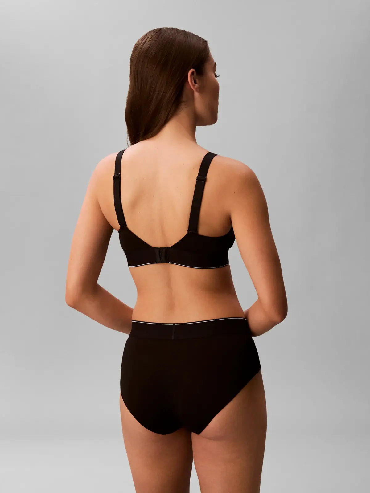 Calvin Klein LIGHTLY LINED BRALET Siyah Hafif Astarlı Bralet