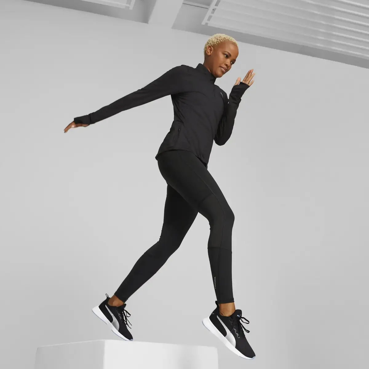 Puma Flyer Runner Femme Wn Kadın Siya Yürüyüş Ayakkabısı