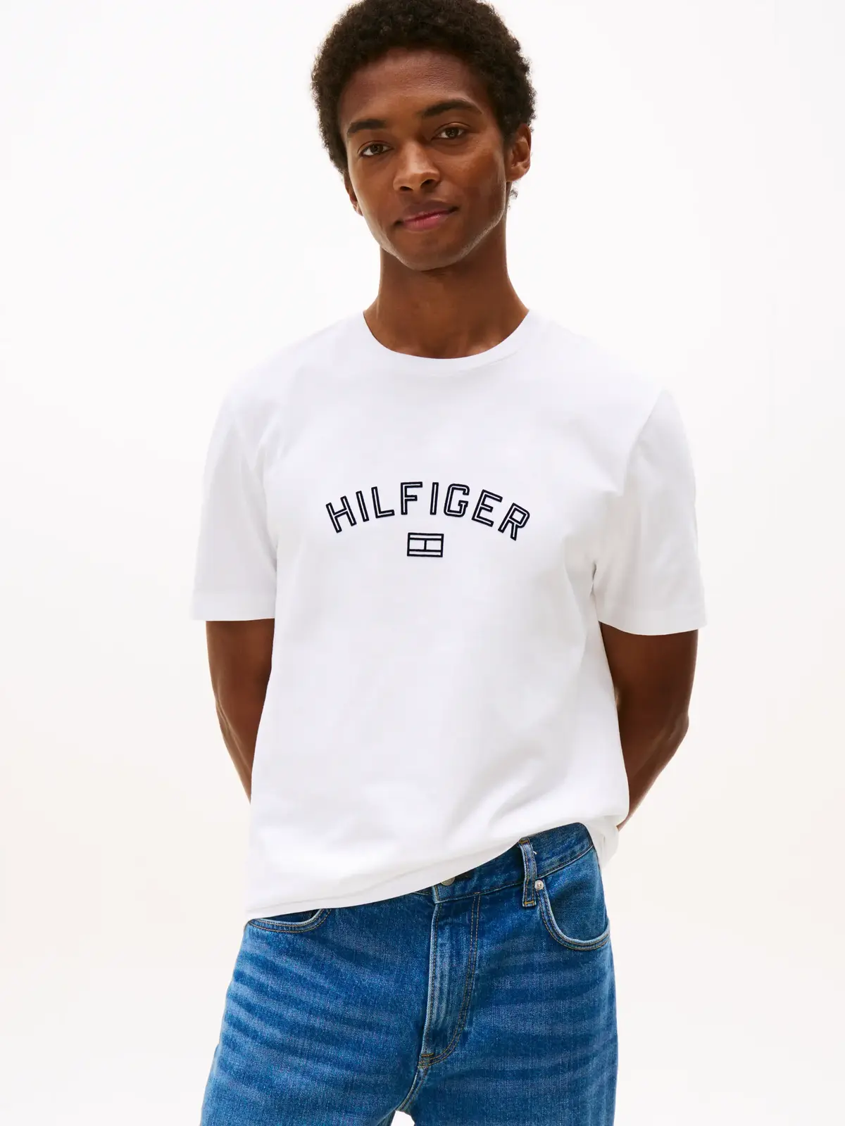HILFIGER FLOCK TEE, YBR