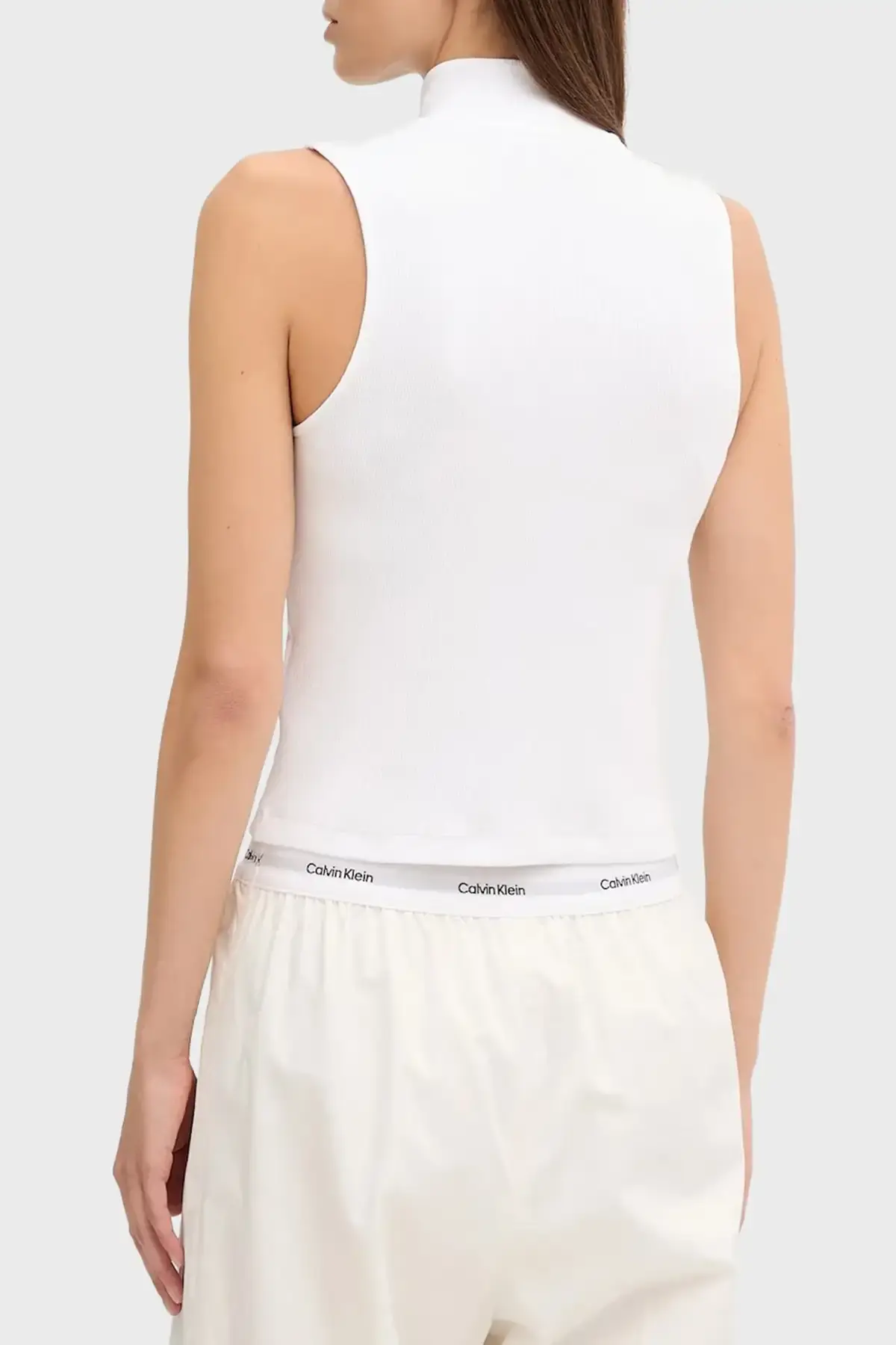Calvin Klein A- WOVEN LABEL SL QZ TOP Beyaz Kadın Tişört Calvin Klein A- WOVEN LABEL SL QZ TOP Beyaz Kadın Tişört