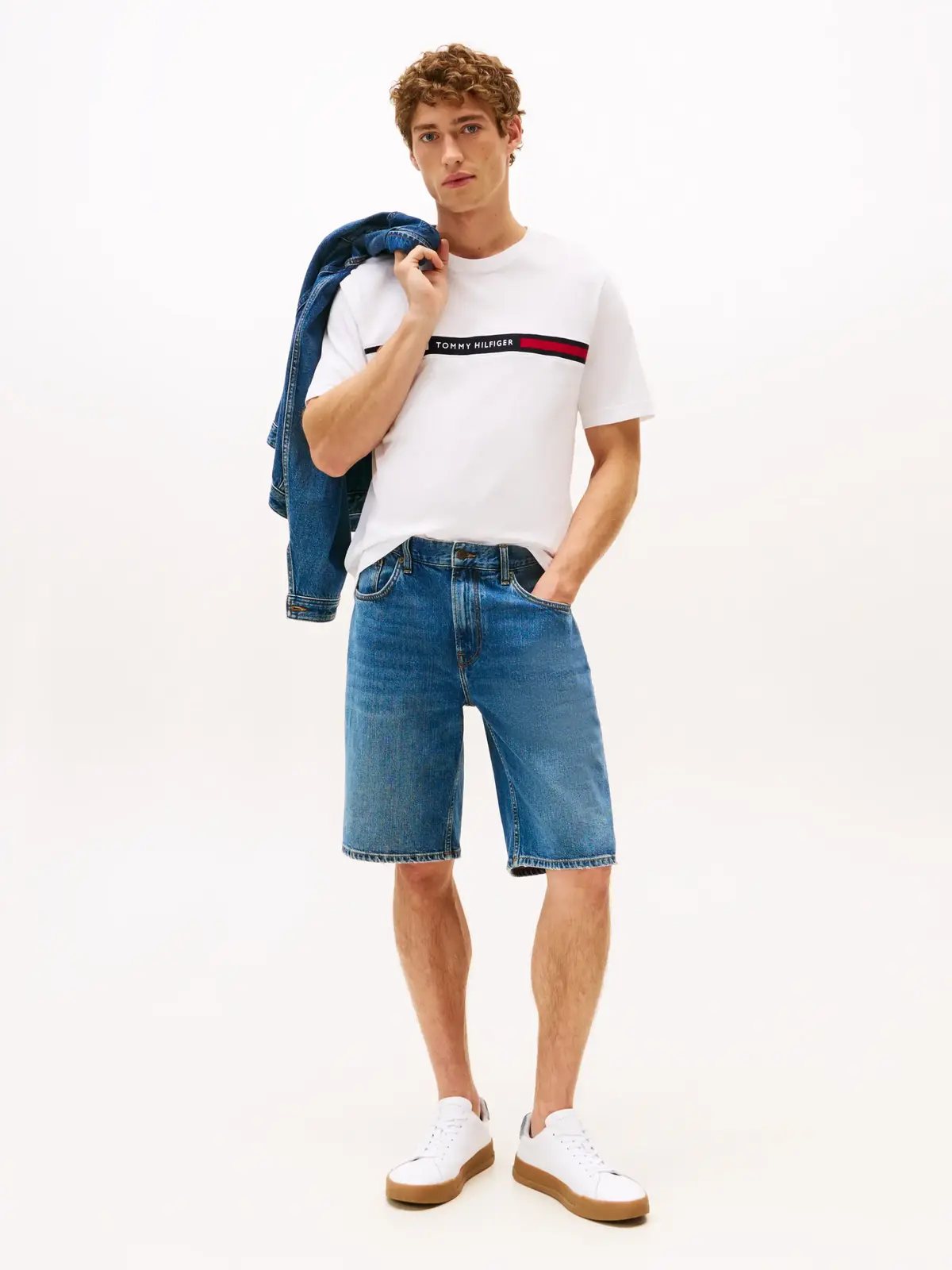 Tommy Hilfiger HILFIGER CHEST INSER, YBR Beyaz Erkek T-Shirt & Polo