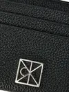 Calvin Klein EMBLEM HW PEBBLE CAR Siyah Kartlık