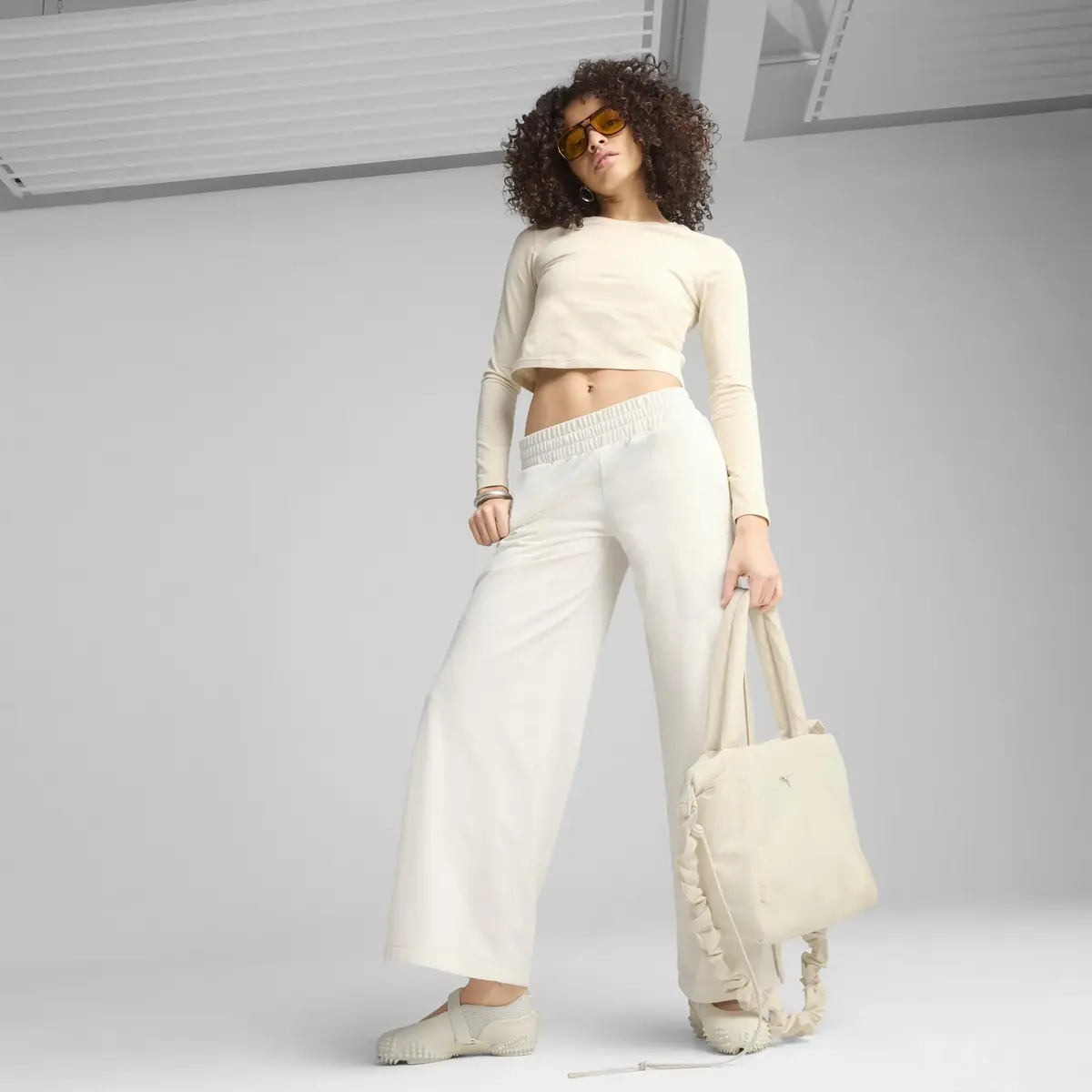 PUMA WARDROBE ESS Low Rise Pants Bej Kadın Eşofman Altı