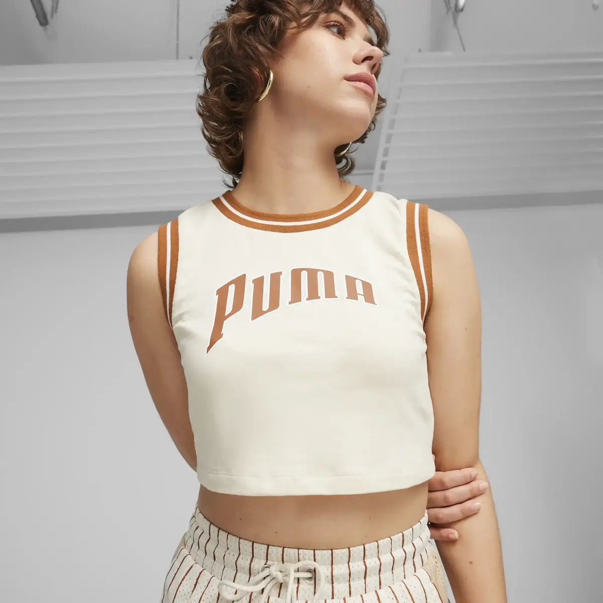 PUMA TEAM Graphic Crop Tee Krem Kadın Crop T-Shirt