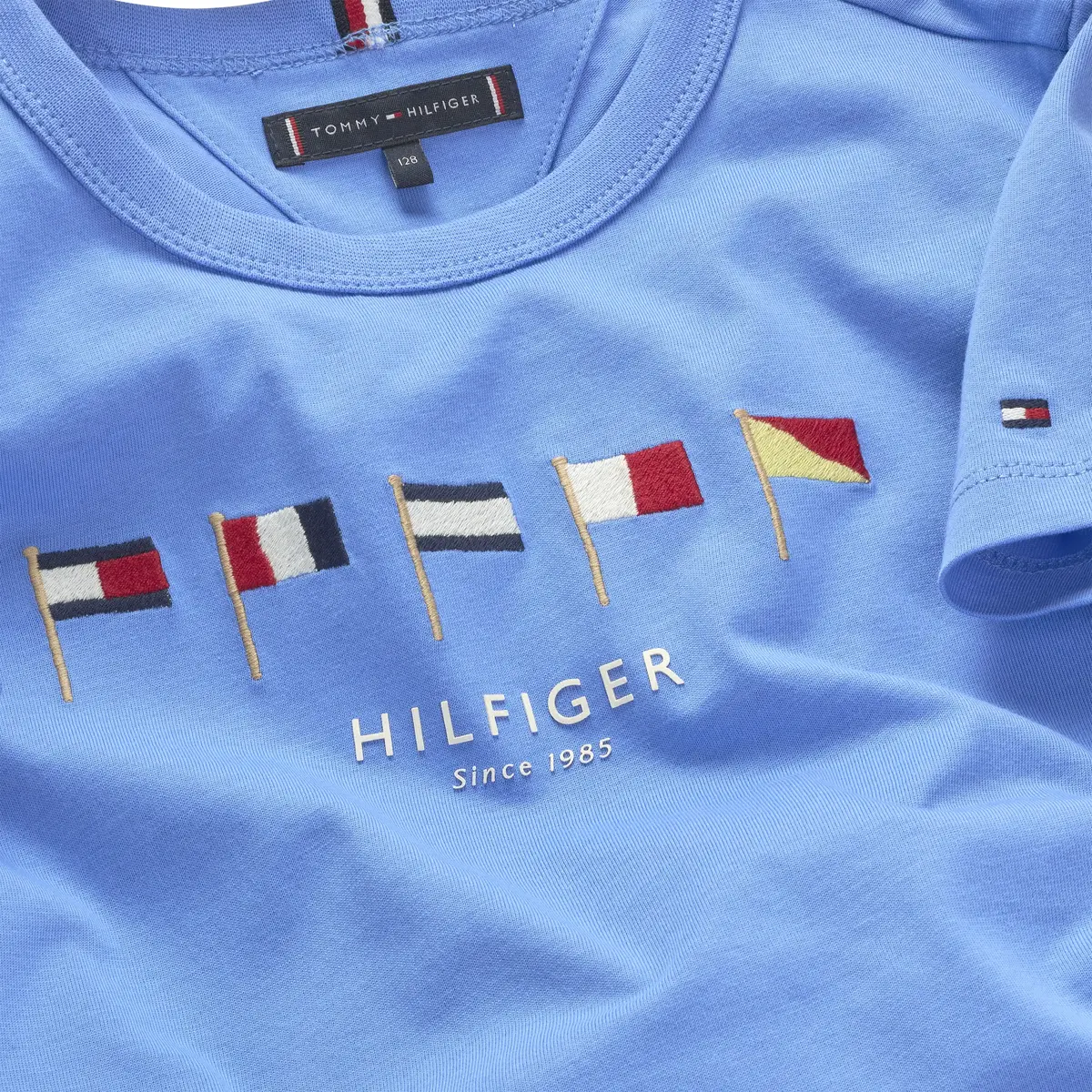 Tommy Hilfiger MULTI FLAG EMB REG T, C30 Mavi Erkek Çocuk T-Shirt & Polo