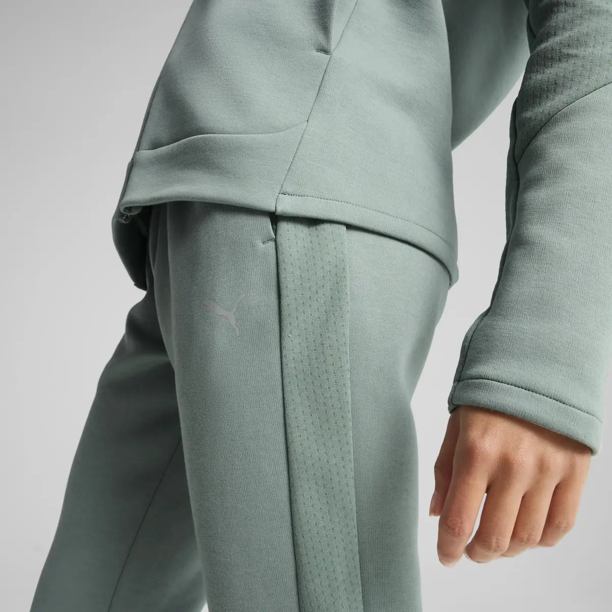 PUMA EVOSTRIPE Sweatpants Yeşil Kadın Eşofman Altı