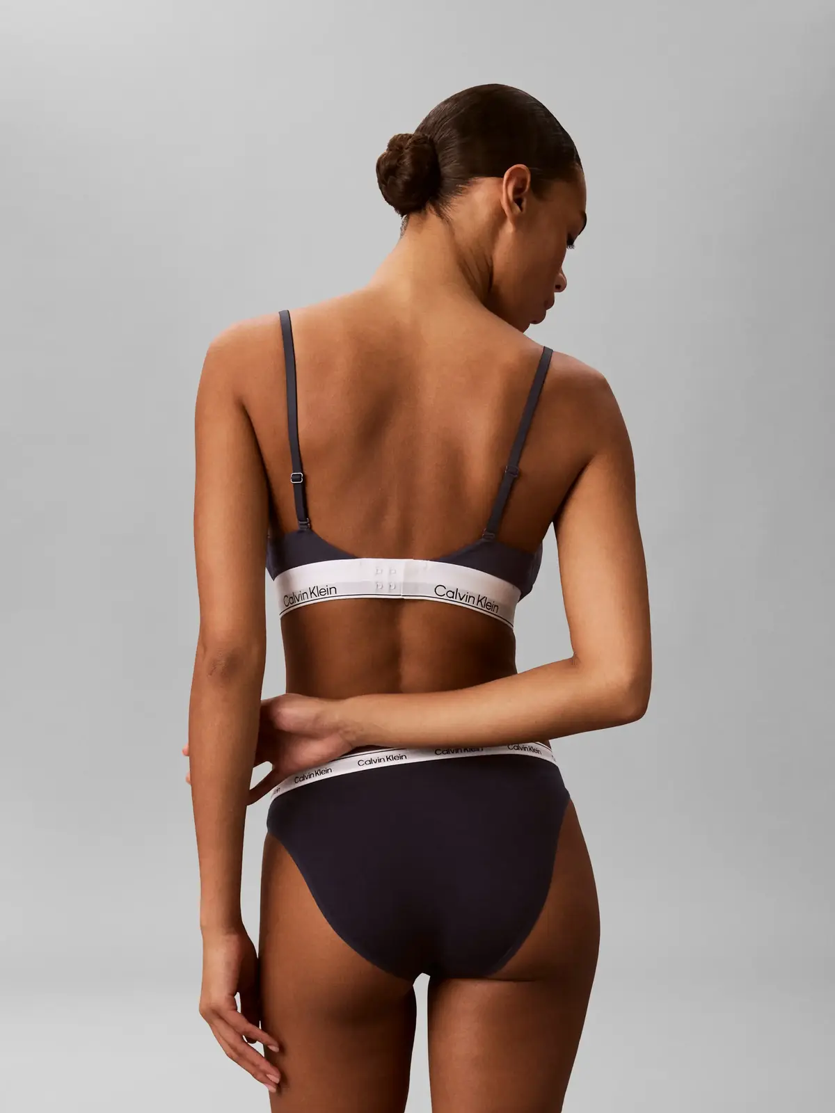 Calvin Klein LIGHTLY LINED TRIANG Hafif Astarlı Siyah Üçgen Bralet