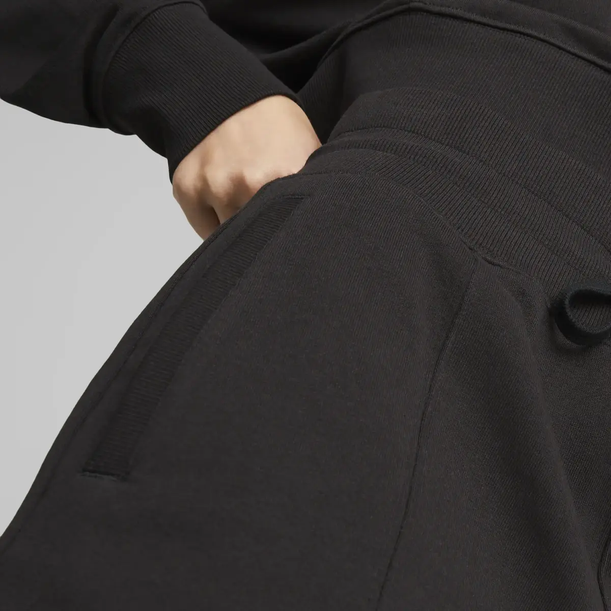Puma HER Shorts Siyah Kadın Şort