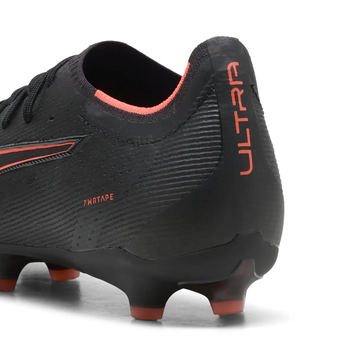 Puma ULTRA 6 PRO FG/AG Siyah Erkek Krampon