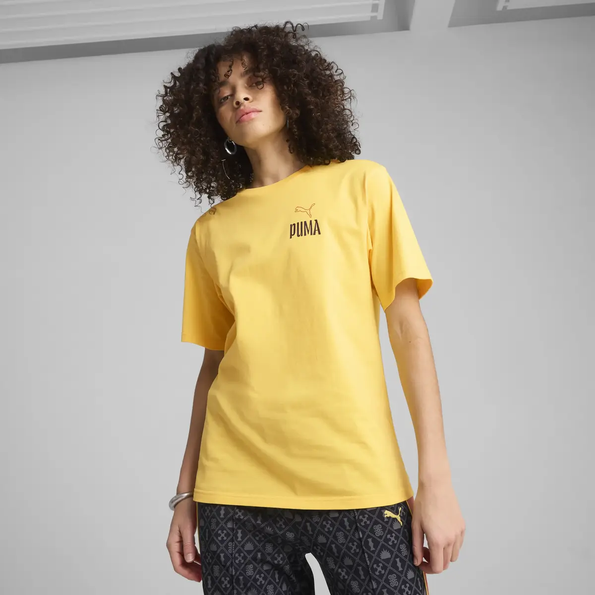 PUMA WARDROBE ESS Graphic Tee Sarı Kadın T-Shirt