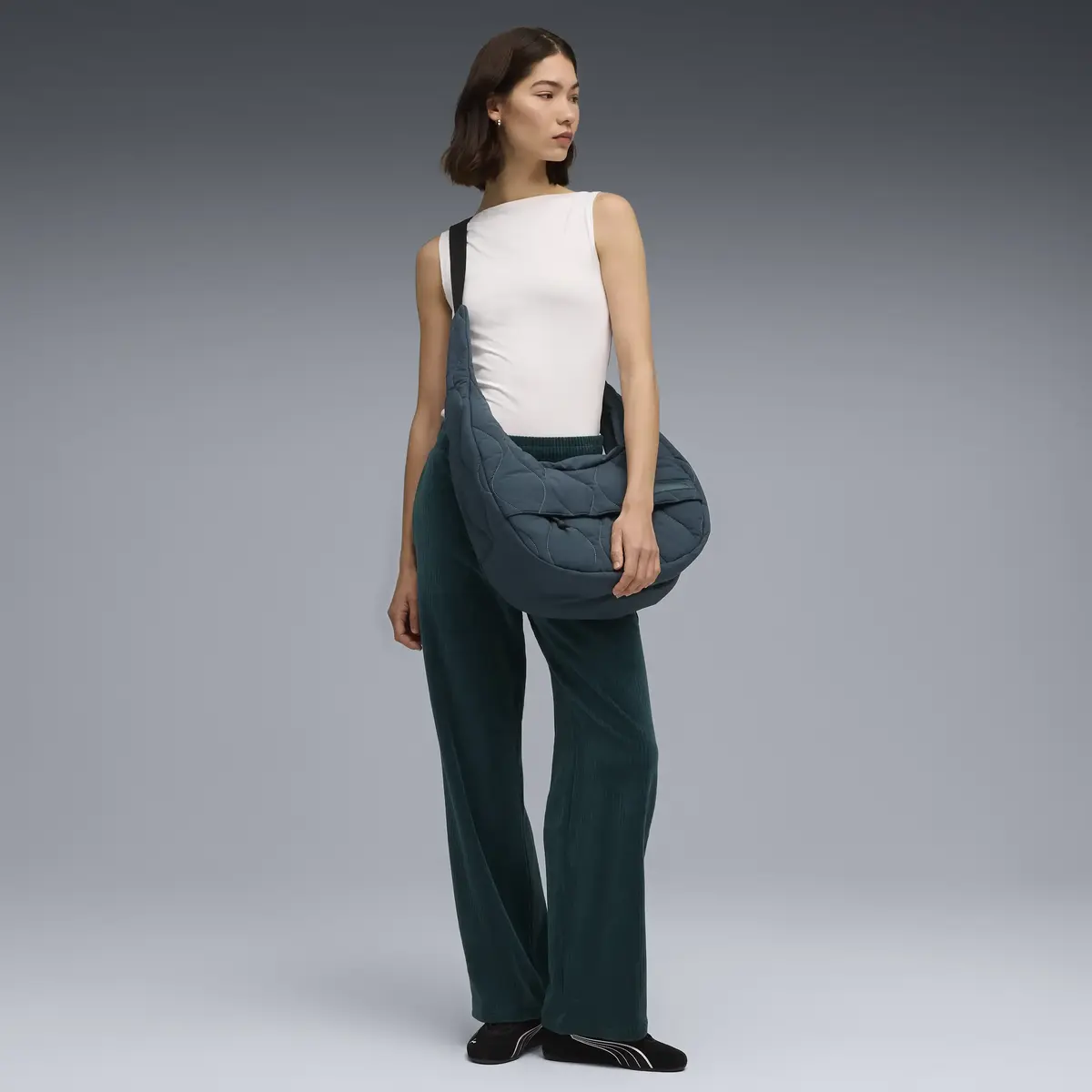 Puma ESS ELEVATED Velour Pant Yeşil Kadın Eşofman Altı