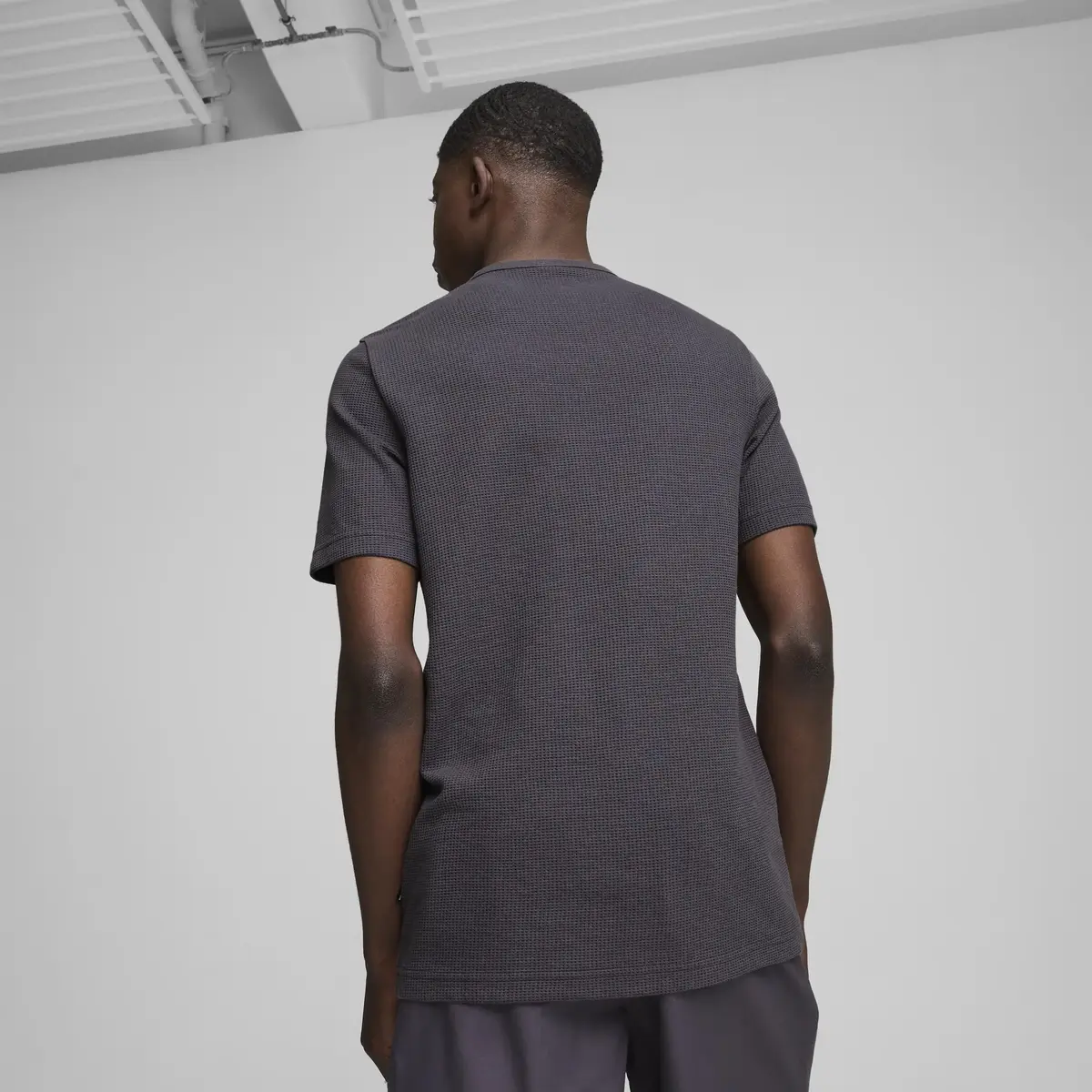 Puma ESS ELEVATED Waffle Tee Koyu Gri Erkek T-Shirt
