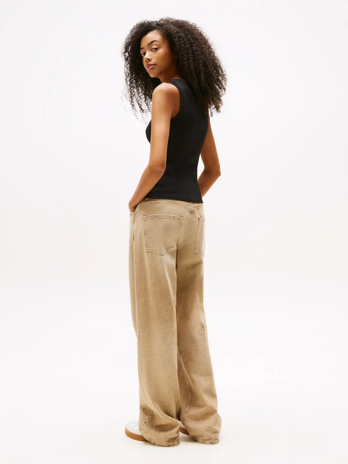 Tommy Hilfiger TJW ESSENTIAL RIB TA, BDS Siyah Kadın T-Shirt & Polo