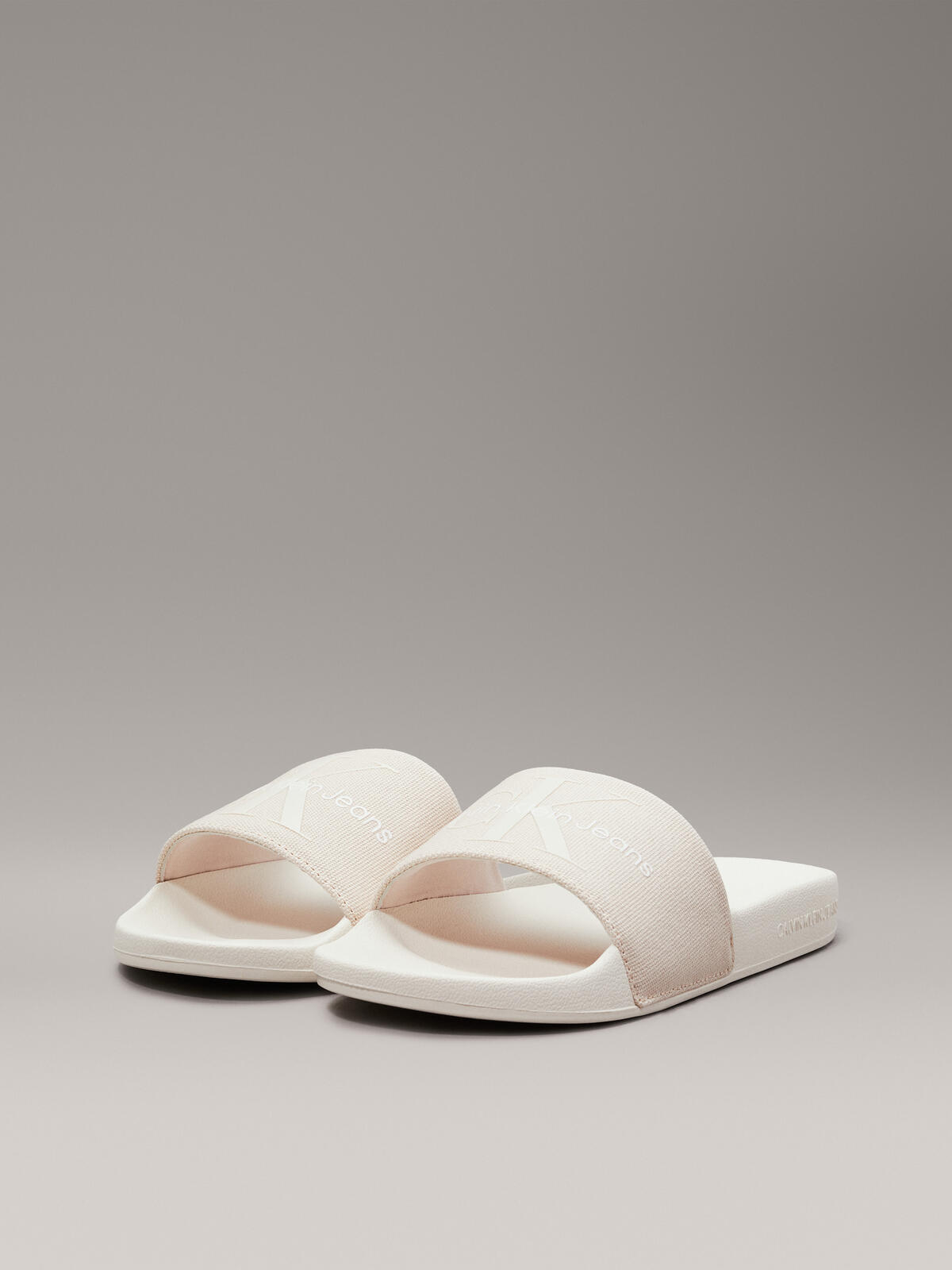 Calvin Klein SLIDE MONOGRAM CO Kadın Bej Terlik