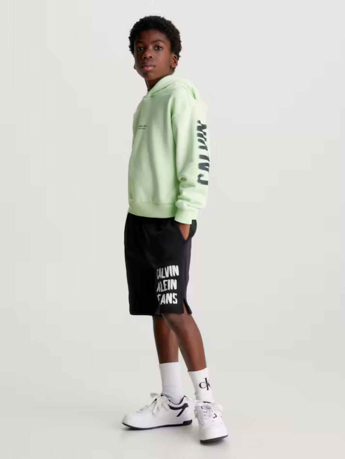 Calvin Klein PIXEL LOGO RELAXED S, BEH Siyah Çocuk Şort
