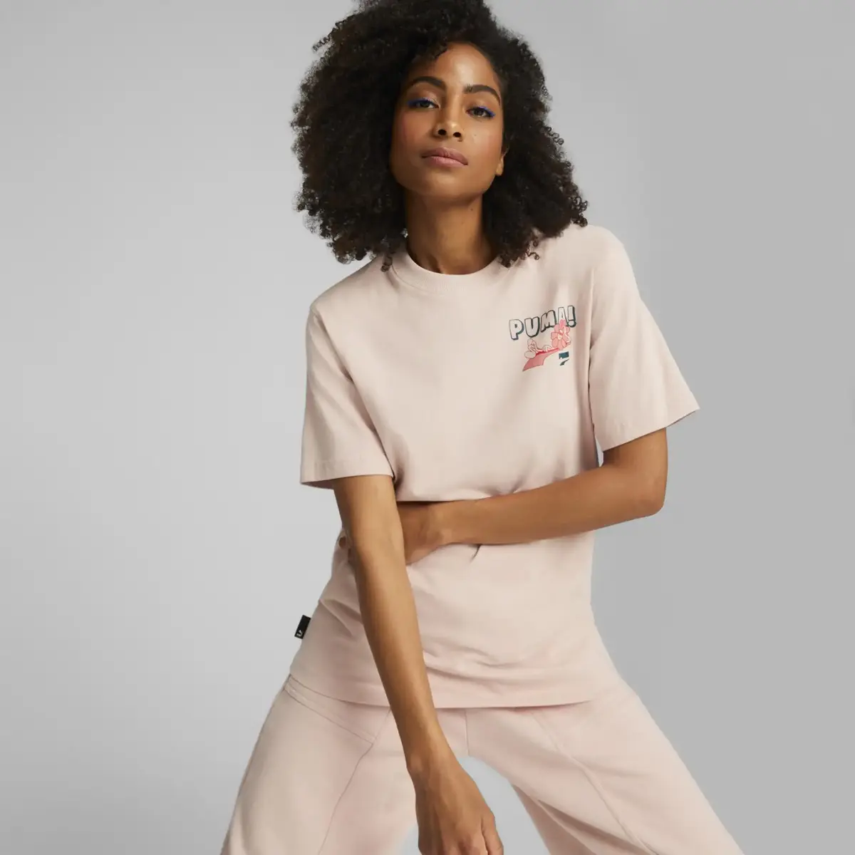 Puma Downtown Relaxed Graphic Tee Pembe Kadın T-Shirt