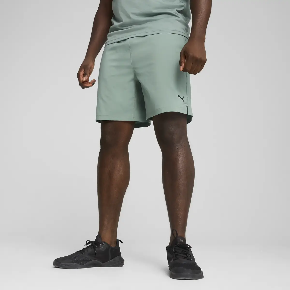 PUMA TAD ESSENTIALS 7" Wven Short Yeşil Erkek Şort