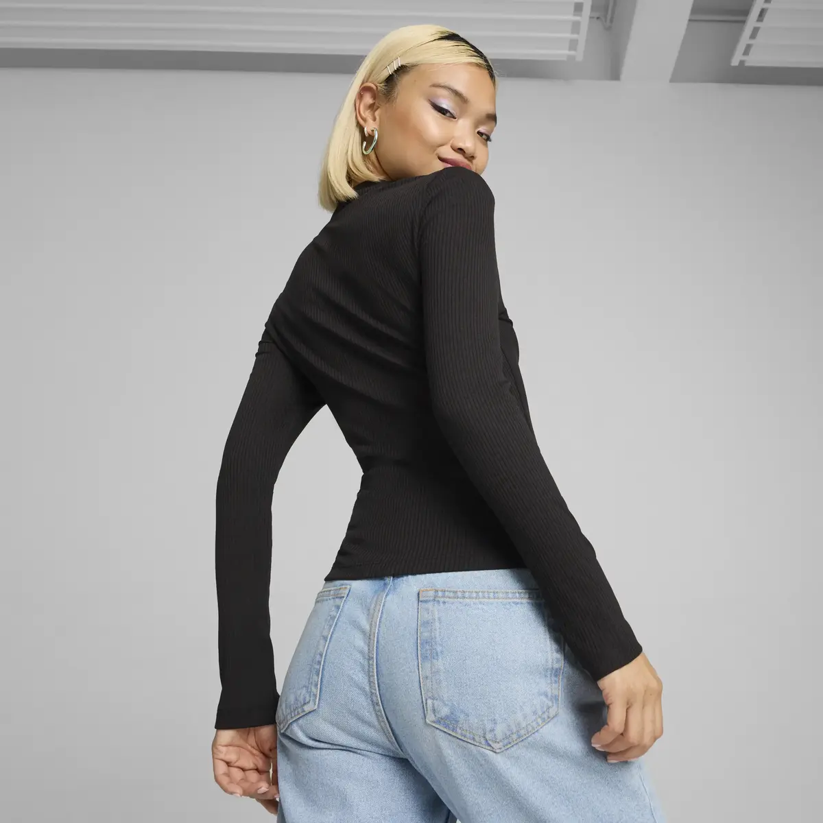 Puma CLASSICS Ribbed Half-Zip Tee Siyah Kadın T-Shirt