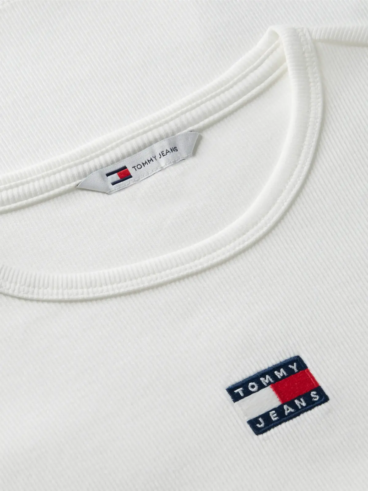 Tommy Hilfiger TJW SLIM BADGE RIB T, YBL Beyaz Kadın T-Shirt & Polo