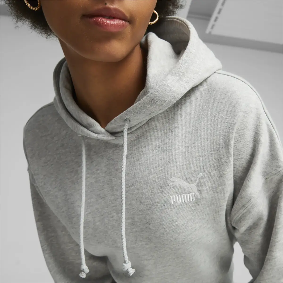 Puma CLASSICS Cropped Hoodie Gri Kadın Sweatshirt