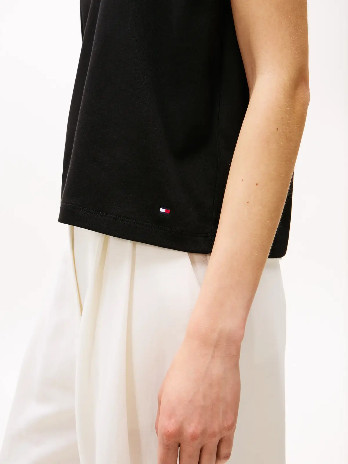 Tommy Hilfiger RLX MODERN CODY CAP, BDS Siyah Kadın T-Shirt & Polo