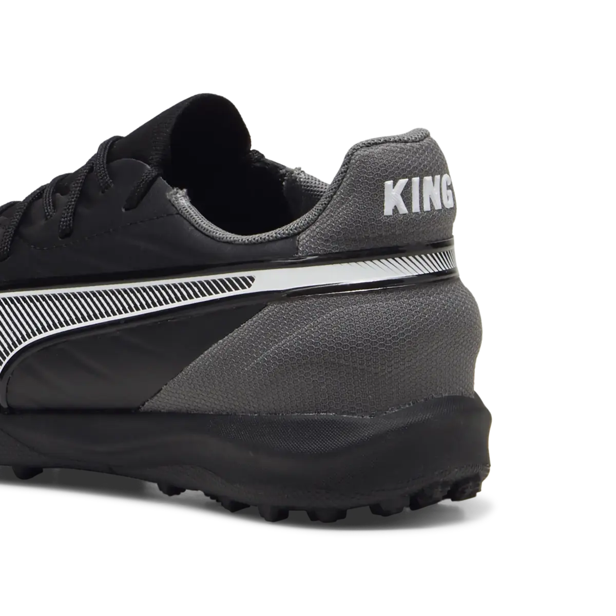 Puma KING MATCH TT Jr Siyah Erkek Çocuk Halı Saha Ayakkabısı