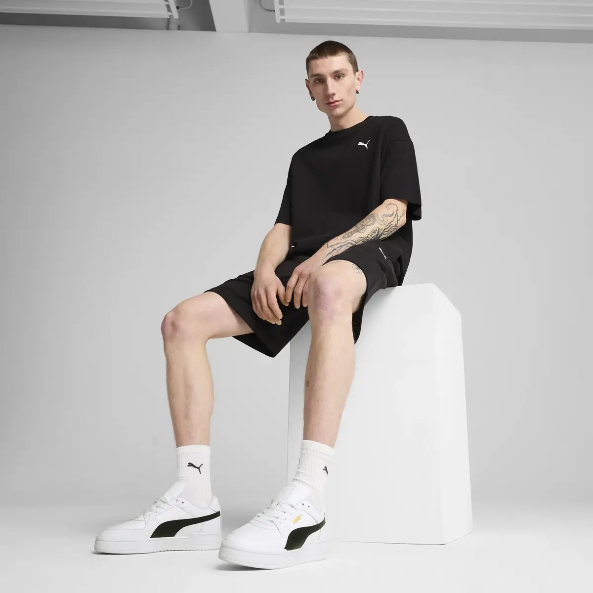 PUMA WARDROBE ESS Oversized Tee PUMA Black Siyah Erkek T-Shirt