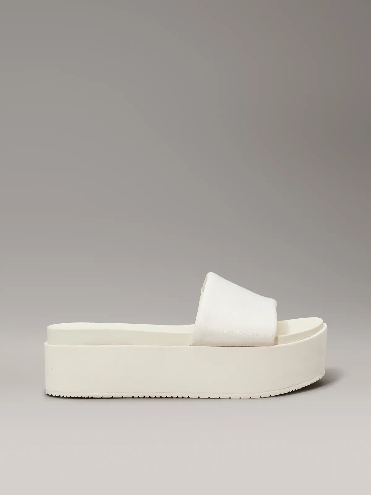 Calvin Klein FLATFORM SANDAL SLID, AEO Krem Kadın Terlik
