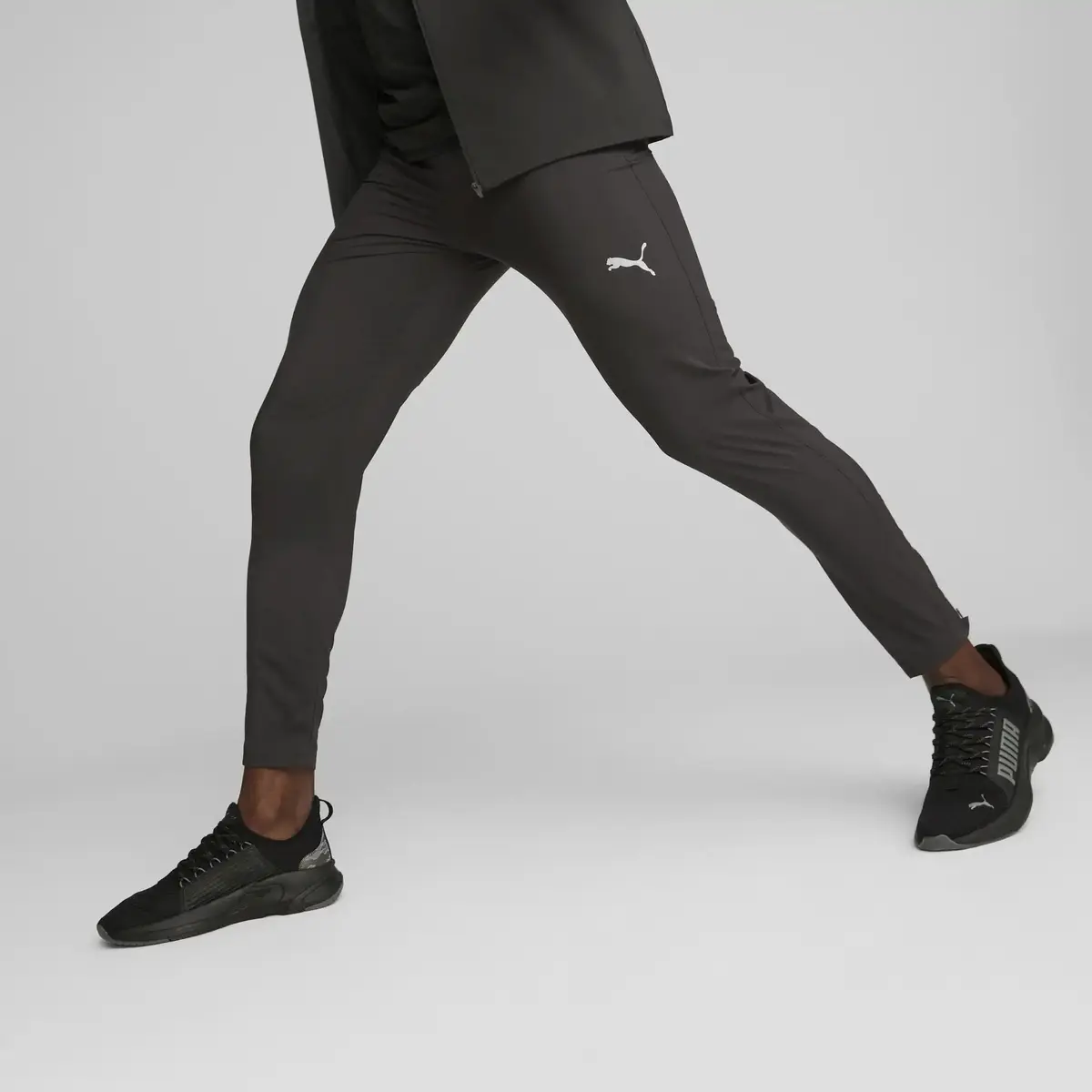 Puma RUN FAVORITE TAPERED PANT M Siyah Erkek Eşofman Altı