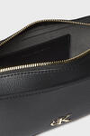 Calvin Klein MINIMAL MONOGRAM EW CAMERA BAG Siyah Kadın El Çantası