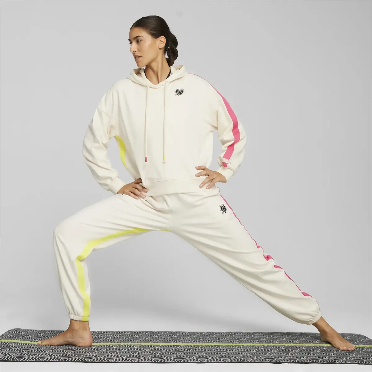 Puma Lemlem Oversızed Fleece Hoodie Ghost Pep Beyaz Kadın Hoodie