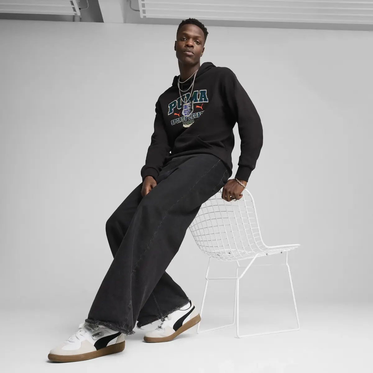 PUMA WARDROBE ESS Graphic Hoodie Siyah Erkek Hoodie