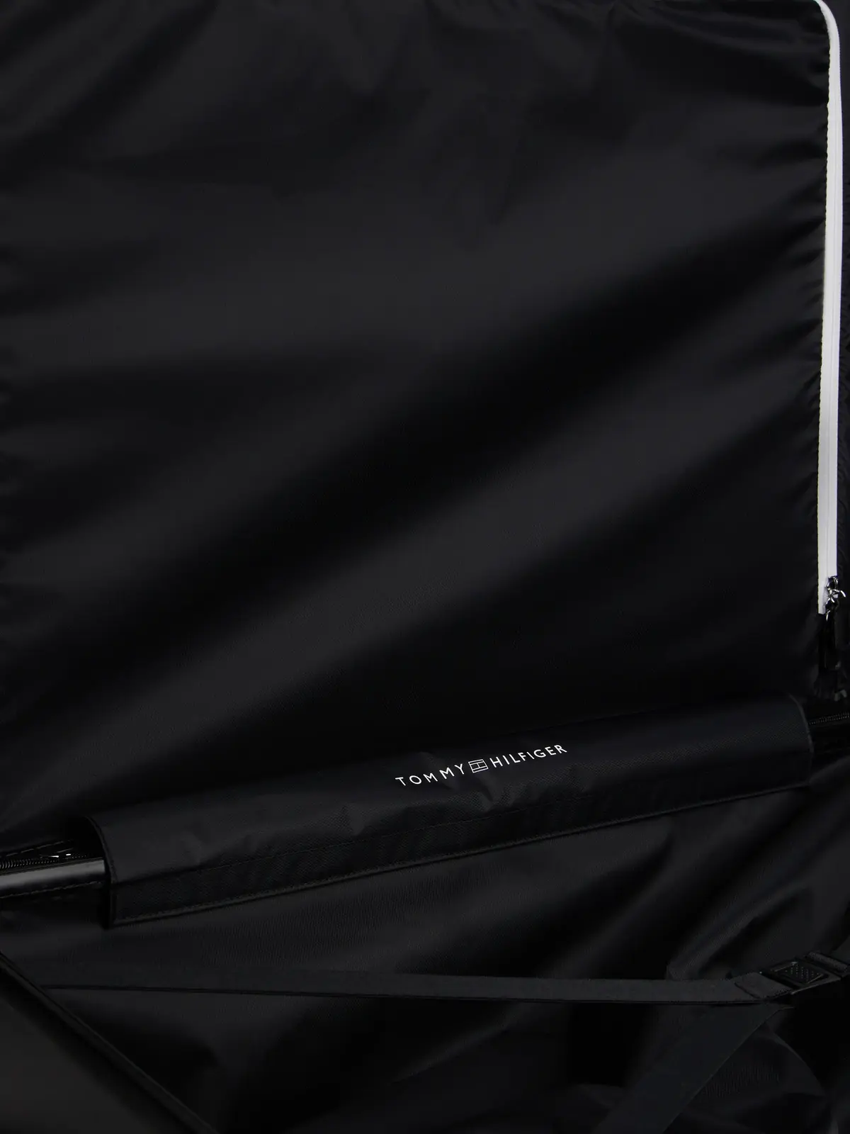 Tommy Hilfiger TH LARGE SUITCASE, BDS Siyah Erkek Çanta & Cüzdan