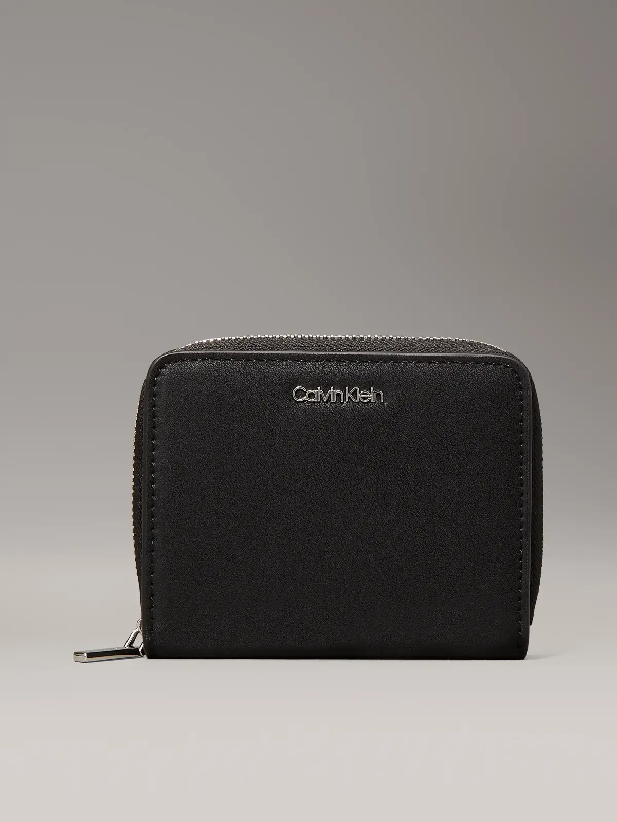 Calvin Klein Siyah Kadın Çanta & Cüzdan