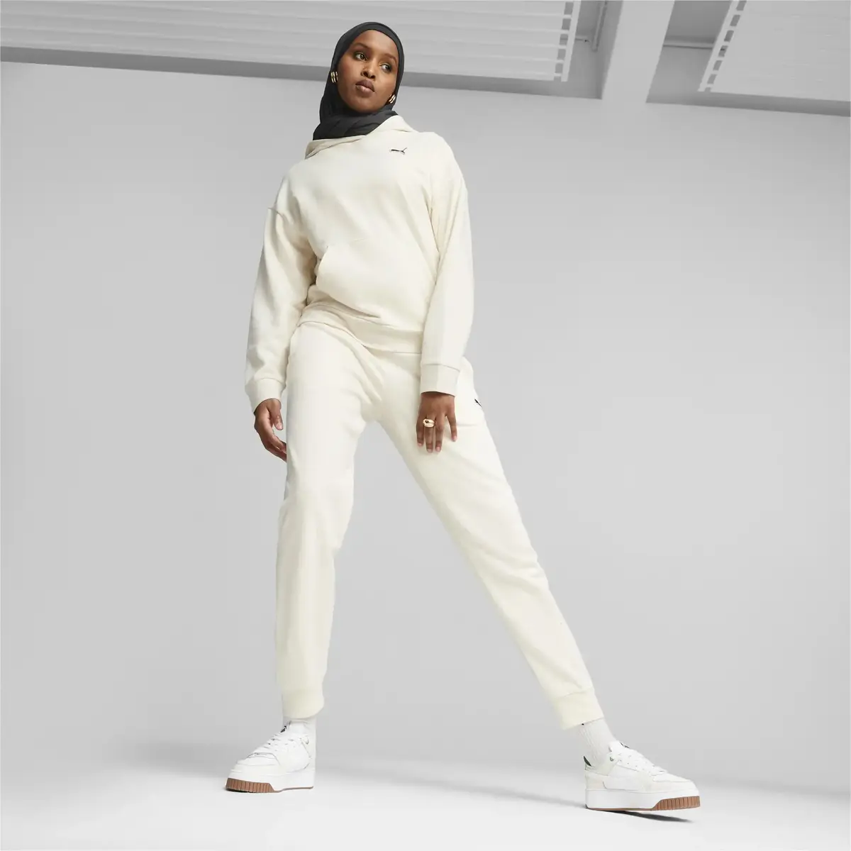 Puma BETTER ESSENTIALS Hoodie Bej Kadın Hoodie