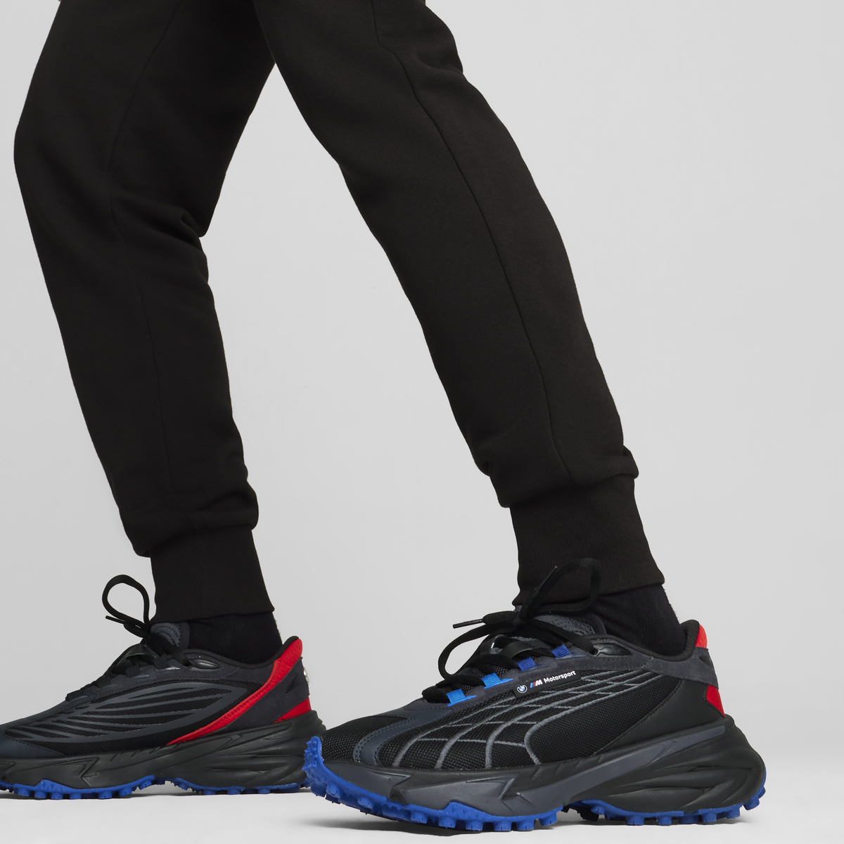 Puma BMW MMS ESS+ PANTS FT Siyah Erkek Eşofman Alıtı