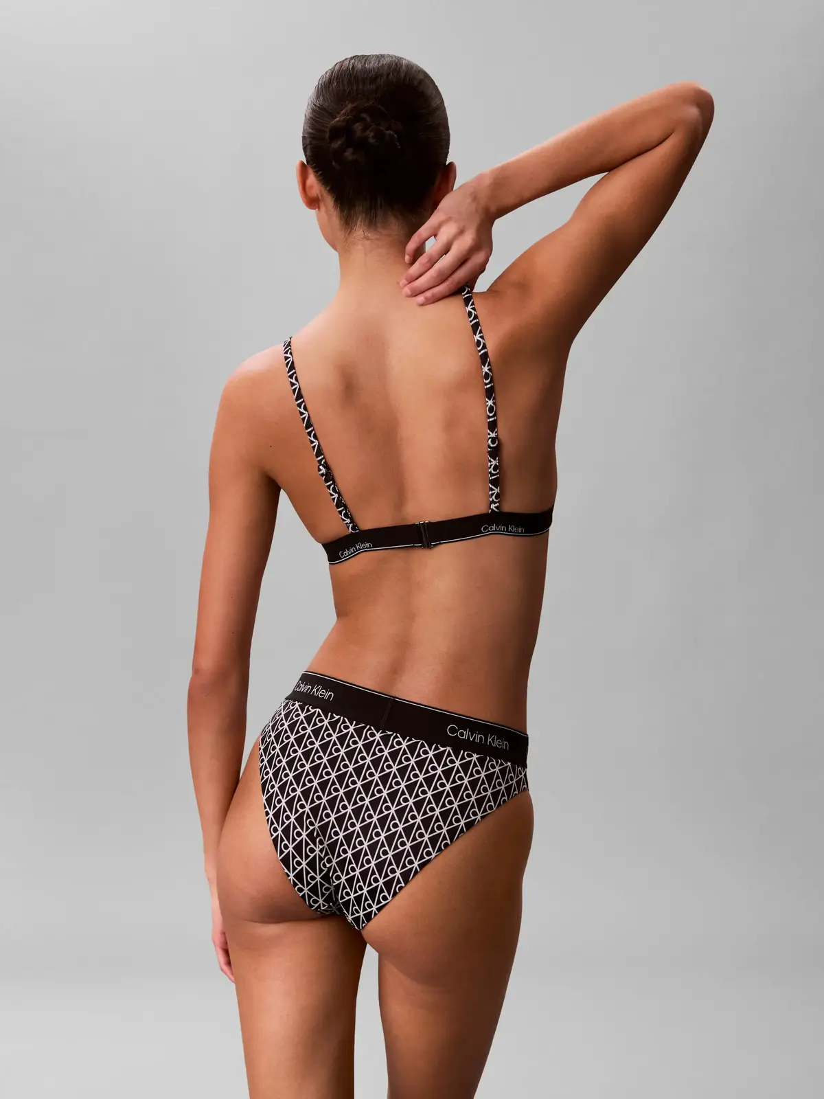 Calvin Klein TRIANGLE Üçgen Logolu Kadın Bikini Üstü