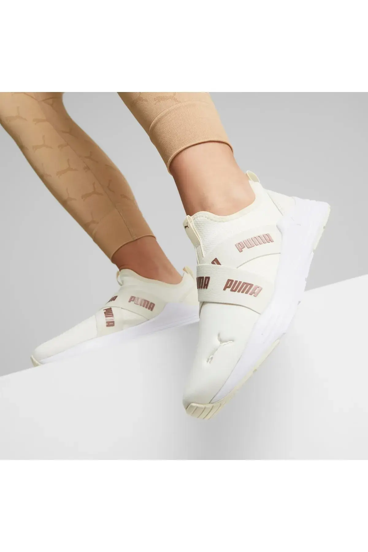 Puma Wired Run Slipon Wns Space Pristine Kadın Yürüyüş Ayakkabısı