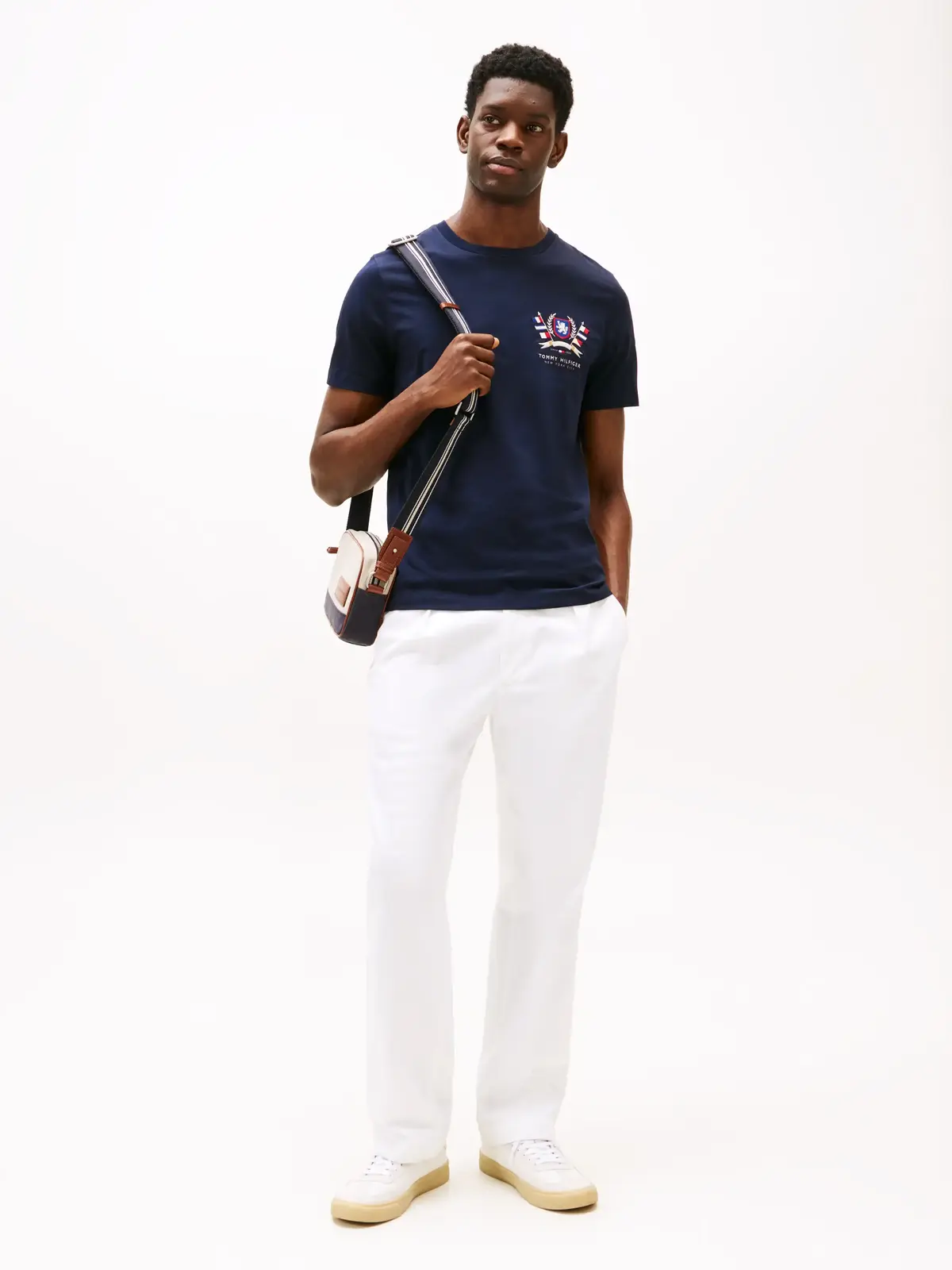 Tommy Hilfiger HILFIGER COLOUR CRES, DW5 Siyah Erkek T-Shirt & Polo