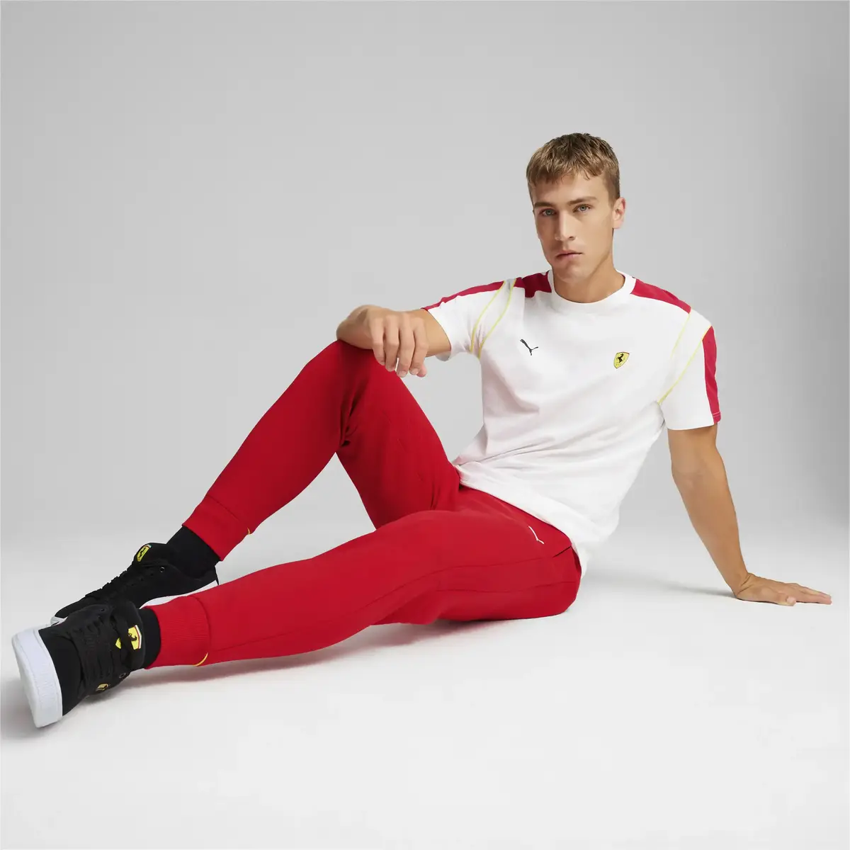 Puma Ferrari Race MT7 Tee Beyaz Erkek T-Shirt
