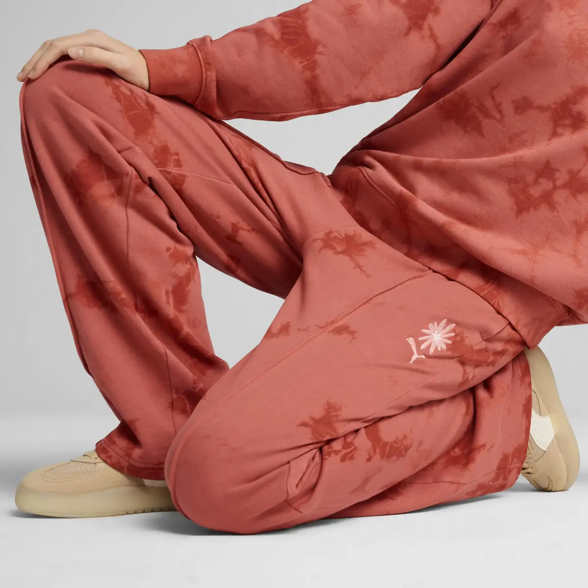 PUMA WARDROBE ESS Sweatpants Kırmızı Kadın Eşofman Altı