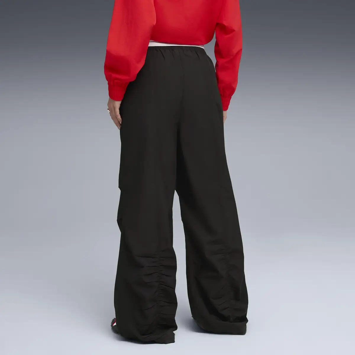 Puma WARDROBE ESS Parachute Pants Siyah Kadın Eşofman Altı