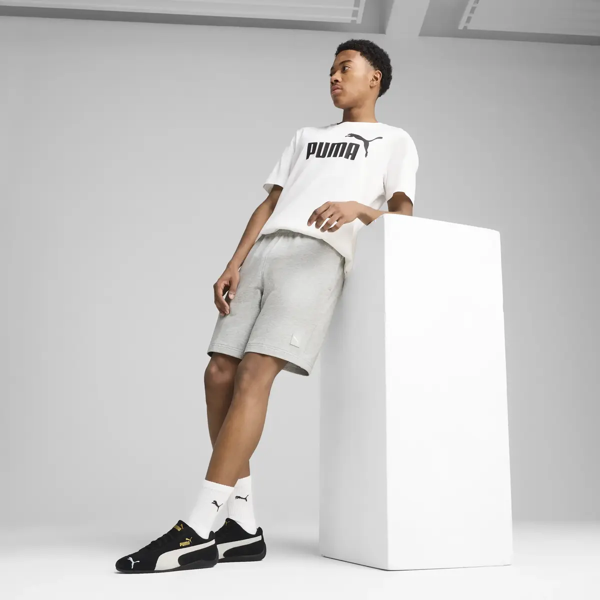 Puma ESS ELEVATED Shorts 9" TR Gri Erkek Şort